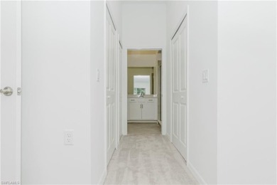 Beautifully appointed 2 bed + den, 2 bath Veranda condo. This on  in Florida - for sale on GolfHomes.com, golf home, golf lot