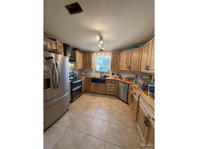 NO SHOWINGS UNTIL THE DAY OF THE OPEN HOUSE SEPT 13th, 2025 on Tanglewood Golf Club in Florida - for sale on GolfHomes.com, golf home, golf lot