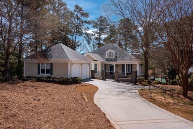 Rare opportunity to own a beautifully positioned garden home on Reynolds Lake Oconee - The Oconee in Georgia - for sale on GolfHomes.com, golf home, golf lot