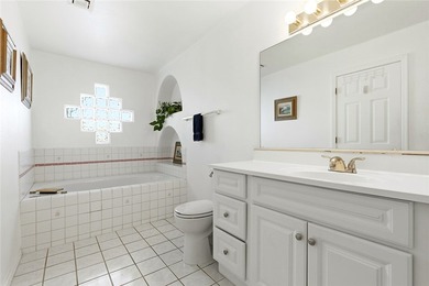 Desert Jewel Just Minutes from Kingman! Enjoy the perfect on Valle Vista Golf Course in Arizona - for sale on GolfHomes.com, golf home, golf lot