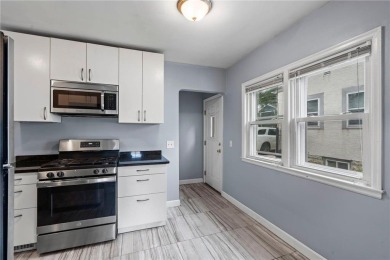 Great Location Near lake Nokomis and Hiawatha! Classic side by on Hiawatha Golf Course in Minnesota - for sale on GolfHomes.com, golf home, golf lot