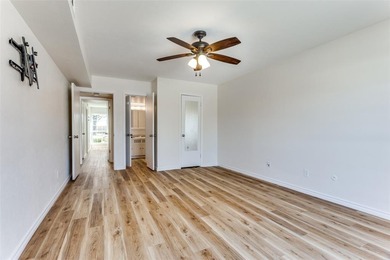 Gorgeous UPDATED open floor-plan condo in the desirable Ridglea on Ridglea Golf Course in Texas - for sale on GolfHomes.com, golf home, golf lot