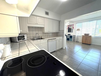 Under contract-accepting backup offers. Welcome to the Cute & on On Top Of The World Golf Course in Florida - for sale on GolfHomes.com, golf home, golf lot