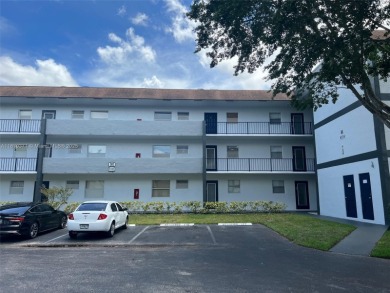 **ALL AGES** THIS 1/1.5 CONDO ON THE 1ST FLOOR OF THE ALL AGES on Colony West Country Club in Florida - for sale on GolfHomes.com, golf home, golf lot