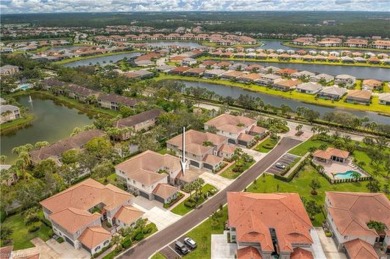 STUNNING, SPACIOUS 2ND-FLOOR END UNIT BOASTING NEARLY 2,000 on Gateway Golf and Country Club in Florida - for sale on GolfHomes.com, golf home, golf lot