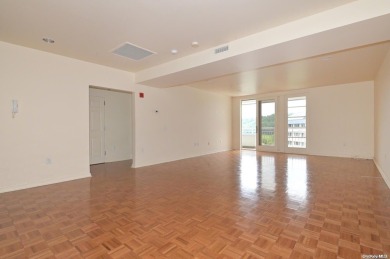 Beautiful 1 Bedroom, 1.5 Bath Condo. Located on the Top Floor on Harbor Links Golf Course - Harbor Links in New York - for sale on GolfHomes.com, golf home, golf lot