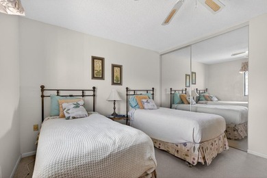 TOTALLY TURNKEY 4TH FLOOR PENTHOUSE, 2 BEDROOM/2 BATH CONDO WITH on Bear Lakes Country Club in Florida - for sale on GolfHomes.com, golf home, golf lot