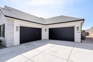 Upscale home in desirable Green Springs neighborhood. Home on Green Spring Country Club in Utah - for sale on GolfHomes.com, golf home, golf lot