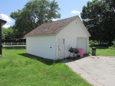 This home was built in the early 1900's! Court House records on Lockwood Golf Course in Missouri - for sale on GolfHomes.com, golf home, golf lot