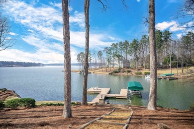 LAKE FRONT LUXURY LIVING AT REYNOLDS LAKE OCONEE!  Perfectly on Reynolds Lake Oconee - The Oconee in Georgia - for sale on GolfHomes.com, golf home, golf lot