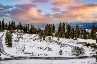 Ideally positioned within Meadow Creek Subdivision, this on Meadowcreek Golf Resort in Idaho - for sale on GolfHomes.com, golf home, golf lot