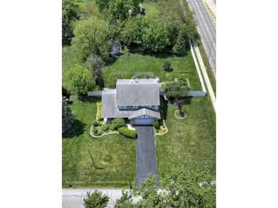 Welcome to this beautifully cared for one owner home offering on Palos Hills Municipal Golf Course in Illinois - for sale on GolfHomes.com, golf home, golf lot