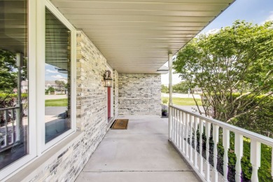 Welcome to this beautifully cared for one owner home offering on Palos Hills Municipal Golf Course in Illinois - for sale on GolfHomes.com, golf home, golf lot