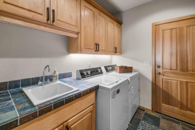 Beautifully updated, meticulous & move-in ready town home, in an on Broken Top Club in Oregon - for sale on GolfHomes.com, golf home, golf lot