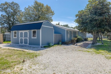 Don't miss this fantastic opportunity to own a spacious on Sharks Tooth Golf Club in Florida - for sale on GolfHomes.com, golf home, golf lot