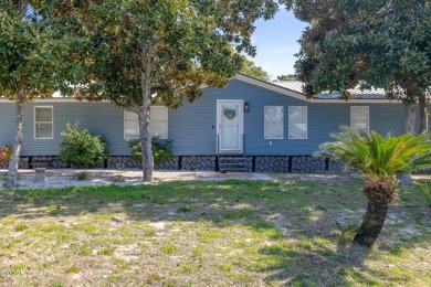 Don't miss this fantastic opportunity to own a spacious on Sharks Tooth Golf Club in Florida - for sale on GolfHomes.com, golf home, golf lot