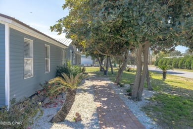 Don't miss this fantastic opportunity to own a spacious on Sharks Tooth Golf Club in Florida - for sale on GolfHomes.com, golf home, golf lot