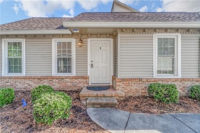 Great single story, end unit condo located on the Greenbrier on Greenbrier Country Club in Virginia - for sale on GolfHomes.com, golf home, golf lot