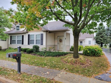 Excellently maintained 2 Bedroom, 2 Bath attached ranch townhome on Whisper Creek Golf Club in Illinois - for sale on GolfHomes.com, golf home, golf lot