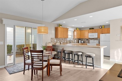 Welcome home to this pristine 2-bedroom, 2-bath *Marathon* on Cane Garden Golf Course - Sumter in Florida - for sale on GolfHomes.com, golf home, golf lot