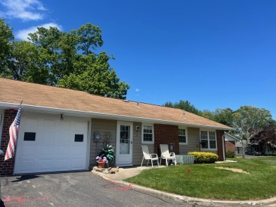 Lovely corner unit Baronet with Updated windows, kitchen with on Leisure Village Golf Course in New York - for sale on GolfHomes.com, golf home, golf lot