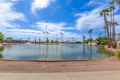 Popular Hopi Split Floor Plan. 2BR, 2 BTH, 2 car garage with on Fountain of the Sun Country Club in Arizona - for sale on GolfHomes.com, golf home, golf lot