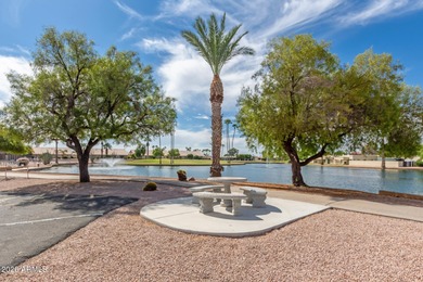 Popular Hopi Split Floor Plan. 2BR, 2 BTH, 2 car garage with on Fountain of the Sun Country Club in Arizona - for sale on GolfHomes.com, golf home, golf lot