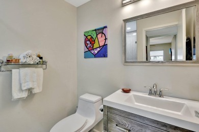 TURN-KEY! BRING YOUR TOOTHBRUSH! RARELY AVAIL. 2BR/ 2BA CORNER on Kings Point Golf - Executive in Florida - for sale on GolfHomes.com, golf home, golf lot