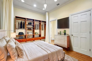 (HUGE DOUBLE CORNER LOT!) Over 100K Price Reduction & Over $100K on Granada Golf Club in Florida - for sale on GolfHomes.com, golf home, golf lot