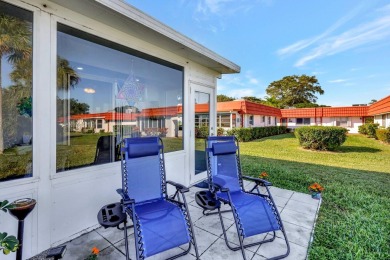 TURN-KEY! BRING YOUR TOOTHBRUSH! RARELY AVAIL. 2BR/ 2BA CORNER on Kings Point Golf - Executive in Florida - for sale on GolfHomes.com, golf home, golf lot