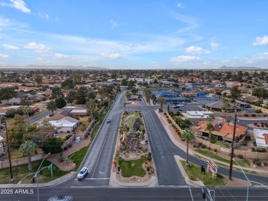 Beautifully furnished expanded Escondido model in the on Leisure World Country Club in Arizona - for sale on GolfHomes.com, golf home, golf lot