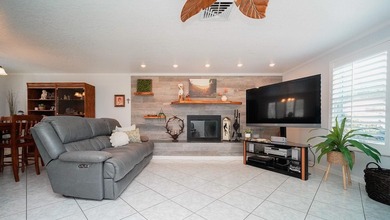 Under contract-accepting backup offers. Welcome home to the on Beacon Woods Golf Club in Florida - for sale on GolfHomes.com, golf home, golf lot