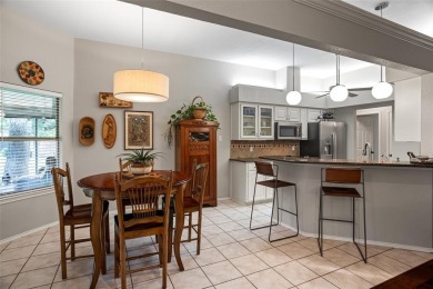 A lovely, comfortable 3-2-2 home with golf cart space in an on Pecan Plantation Country Club in Texas - for sale on GolfHomes.com, golf home, golf lot