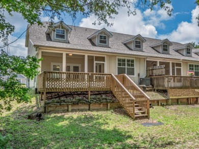 This beautiful End-Unit townhome offers, an open floor plan on  in Florida - for sale on GolfHomes.com, golf home, golf lot