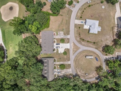This beautiful End-Unit townhome offers, an open floor plan on  in Florida - for sale on GolfHomes.com, golf home, golf lot