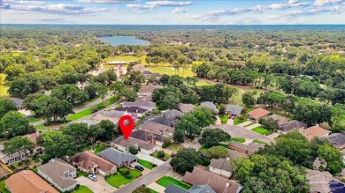 Welcome to this beautifully maintained 3 bedroom, 2 bath Arthur on Marcus Pointe Golf Club in Florida - for sale on GolfHomes.com, golf home, golf lot