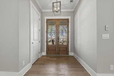 Like-new, immaculately maintained golf-course retreat -- on Harbor Club Golf and Country Club in Georgia - for sale on GolfHomes.com, golf home, golf lot