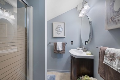 Unit #25 Public Remarks. Prepare for truly care-free living in on Rolling Hills Country Club in Kansas - for sale on GolfHomes.com, golf home, golf lot