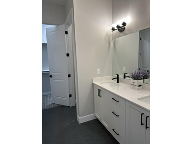 PRICED TO SELL - Newer 3 bed - 3 bath Luxury 2 story townhome at on Sunriver Golf Club in Utah - for sale on GolfHomes.com, golf home, golf lot