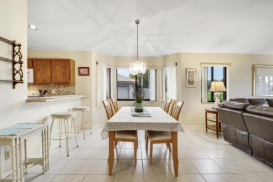 Lovely light and bright 2 bedroom, 2 bath villa with an on Heritage Ridge Golf Club in Florida - for sale on GolfHomes.com, golf home, golf lot