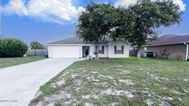 Discover coastal living at its finest in this charming, updated on Holiday Golf Club in Florida - for sale on GolfHomes.com, golf home, golf lot