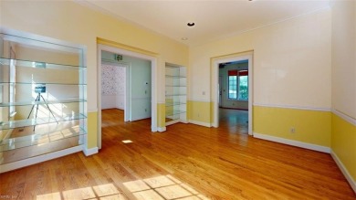 Charming golf-front 1-level townhouse in The Links at Ford's on Fords Colony Country Club in Virginia - for sale on GolfHomes.com, golf home, golf lot