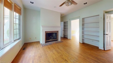 Charming golf-front 1-level townhouse in The Links at Ford's on Fords Colony Country Club in Virginia - for sale on GolfHomes.com, golf home, golf lot