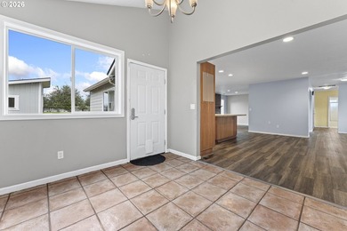 Rare opportunity to own a single-level home on the 18th hole of on  in Oregon - for sale on GolfHomes.com, golf home, golf lot