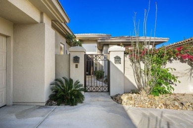 Looking for a pool & spa home that's light & bright? Look no on Indian Ridge Country Club in California - for sale on GolfHomes.com, golf home, golf lot