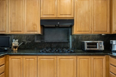 Looking for a pool & spa home that's light & bright? Look no on Indian Ridge Country Club in California - for sale on GolfHomes.com, golf home, golf lot