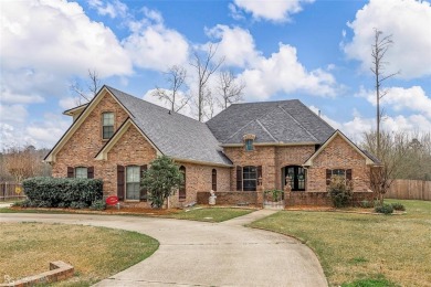 Beautiful home in the beautiful Forest Hills neighborhood. This on Eastland Country Club in Louisiana - for sale on GolfHomes.com, golf home, golf lot
