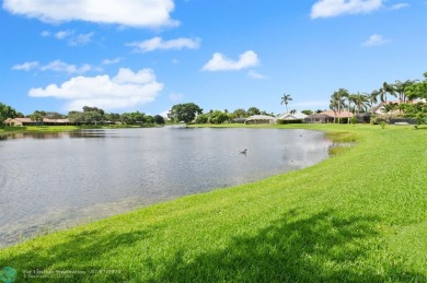 Welcome to the Oak Knoll Ridge neighborhood of Davie. This on Pine Island Ridge Country Club in Florida - for sale on GolfHomes.com, golf home, golf lot