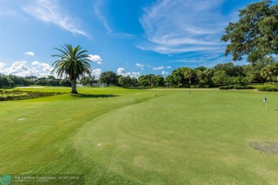 Welcome to the Oak Knoll Ridge neighborhood of Davie. This on Pine Island Ridge Country Club in Florida - for sale on GolfHomes.com, golf home, golf lot