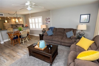 Beautifully updated 2-bedroom, 2-bath condo located in the on Largo Golf Course in Florida - for sale on GolfHomes.com, golf home, golf lot